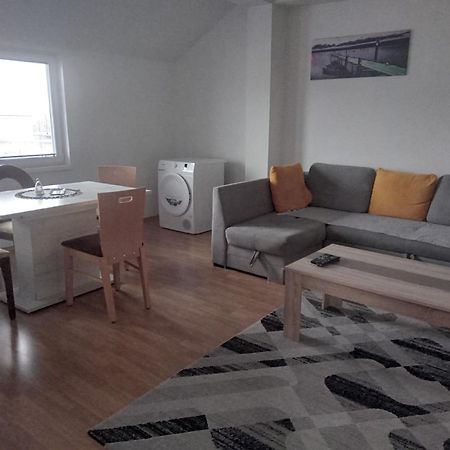 Flamanita Apartments Скопье Экстерьер фото